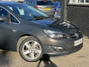 2013 Vauxhall Astra 1.6 16v Sri in Grey — image 4