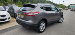 2016 Nissan Qashqai 1.5 Dci Tekna in Grey — image 3