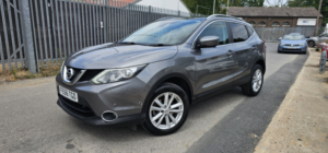 2016 Nissan Qashqai 1.5 Dci Tekna in Grey — image 6