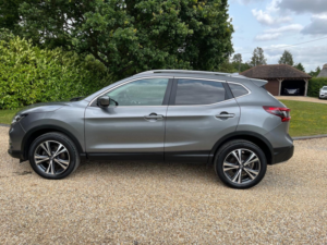 2019 Nissan Qashqai 1.3 Dig-T N-Connecta in Grey — image 3