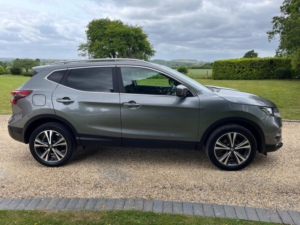2019 Nissan Qashqai 1.3 Dig-T N-Connecta in Grey — image 6
