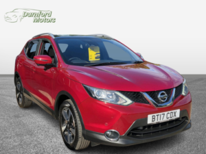 2017 Nissan Qashqai 1.5 Dci N-Vision in Red — image 3