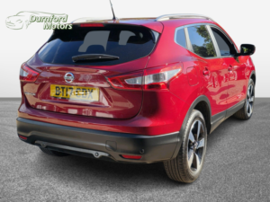 2017 Nissan Qashqai 1.5 Dci N-Vision in Red — image 4