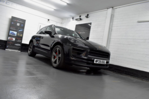 2025 Porsche Macan 2.9t V6 S (380) Pan Roof 4WD SUV Petrol 5dr Pdk Automatic in Black — image 5