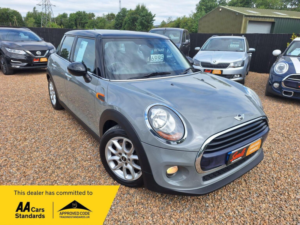 2016 MINI Hatch