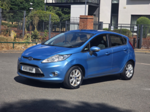 2011 Ford Fiesta 1.25 Zetec Hatchback 5dr Petrol Manual (129 G/km, 81 Bhp) in Blue — image 3