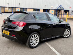 2013 Alfa Romeo Giulietta 1.4 Tb Multiair Veloce Tct Euro 5 (s/s) 5dr in Black — image 5