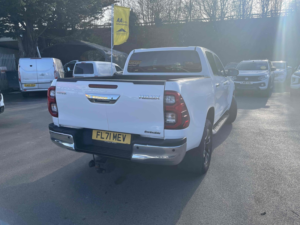 2021 Toyota Hilux D-4d Invincible — image 6