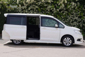 2011 Honda Stepwagon 2.0 Spada Z 5dr 8 Seats in White — image 3