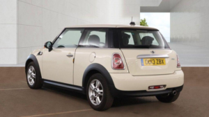 2013 MINI Hatch 1.6 One Euro 5 3dr in White — image 3