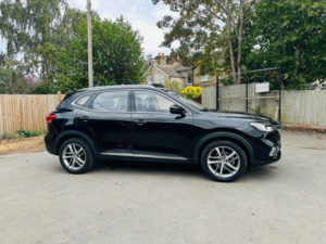 2022 MG MG Hs 1.5 T-Gdi Exclusive Dct Euro 6 (s/s) 5dr in Black — image 3