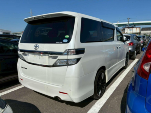 2013 Toyota Vellfire 2.4 Z 5dr 7 Seats in White — image 2