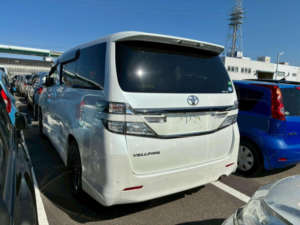 2013 Toyota Vellfire 2.4 Z 5dr 7 Seats in White — image 3