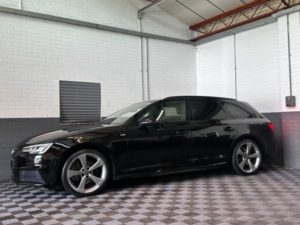 2018 Audi A4 Avant 2.0 Tfsi Black Edition Estate 5dr Petrol S Tronic Euro 6 (s/s) (190 Ps) in Black — image 3