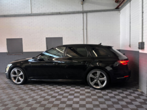 2018 Audi A4 Avant 2.0 Tfsi Black Edition Estate 5dr Petrol S Tronic Euro 6 (s/s) (190 Ps) in Black — image 6