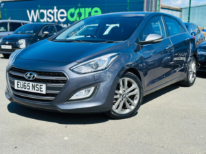 2015 Hyundai I30 1.6 Crdi Blue Drive Premium in Grey — image 3