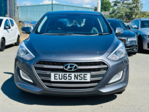 2015 Hyundai I30 1.6 Crdi Blue Drive Premium in Grey — image 5