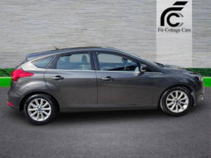 2016 Ford Focus 1.5 Tdci Titanium Euro 6 (s/s) 5dr in Grey — image 4