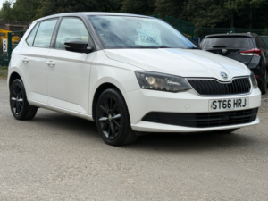 2016 Skoda Fabia 1.2 Tsi Colour Edition Hatchback 5dr Petrol Manual Euro 6 (s/s) (90 Ps) in White — image 3