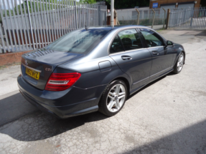 2012 Mercedes-Benz C Class 2.1 C220 Cdi Blueefficiency Amg Sport in Grey — image 3