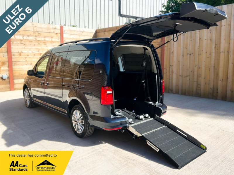 2019 Volkswagen Caddy Maxi Life 5 SEAT Auto Wheelchair Accessible Disabled Access Vehicle Wav in Blue — image 1