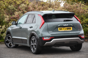 2023 Kia Niro 1.6h Gdi 3 SUV 5dr Petrol Hybrid Dct Euro 6 (s/s) (139 Bhp) in Green — image 3