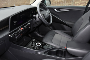 2023 Kia Niro 1.6h Gdi 3 SUV 5dr Petrol Hybrid Dct Euro 6 (s/s) (139 Bhp) in Green — image 4
