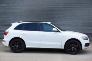 2011 Audi Q5 2.0 Tfsi S Line Special Edition in White — image 5