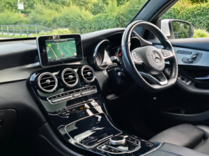 2019 Mercedes-Benz Glc 2.0 Glc250 Amg Line (premium) Coupe 5dr Petrol G-Tronic+ 4matic Euro 6 (s/s) (211 Ps) in White — image 3