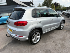 2014 Volkswagen Tiguan 2.0 Tdi Bluemotion Tech R-Line SUV 5dr Diesel Manual 4WD Euro 5 (s/s) (nav) (140 Ps) in Silver — image 4