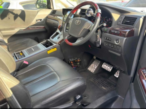 2014 Nissan Serena 2014 2.0 Hybrid Highway Star Edition in Black — image 6