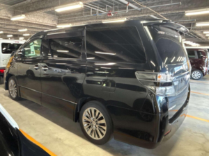 2013 Toyota Vellfire 3.5 V6 Z Golden Eyes 5dr 7 Seats in Black — image 3