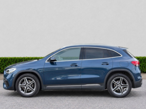 2021 Mercedes-Benz Gla 2.0 Gla200d Amg Line (executive) SUV 5dr Diesel 8g-Dct Euro 6 (s/s) (150 Ps) in Blue — image 4