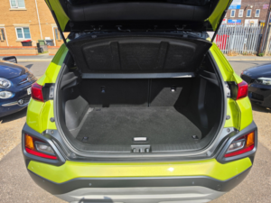 2017 Hyundai Kona 1.0 T-Gdi Blue Drive Premium Se SUV 5dr Petrol Manual Euro 6 (s/s) (120 Ps) in Yellow — image 6