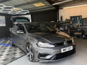 2017 Volkswagen Golf 2.0 Tsi Bluemotion Tech R in Grey — image 5