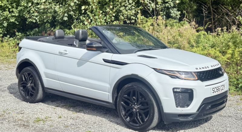 2017 Land Rover Range Rover Evoque 2.0 Td4*hse Dynamic Convertible*4x4-Ulez-Newchain-Fsh**rare Stunner!** in White — image 1
