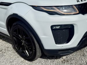 2017 Land Rover Range Rover Evoque 2.0 Td4*hse Dynamic Convertible*4x4-Ulez-Newchain-Fsh**rare Stunner!** in White — image 3