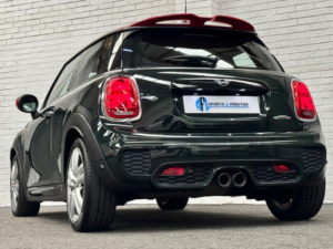 2020 MINI Hatch 2.0 John Cooper Works Steptronic Euro 6 (s/s) 3dr in Green — image 2