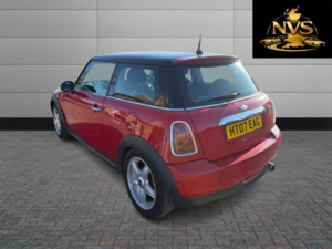 2007 MINI Hatch 1.4 One Hatch in Red — image 5