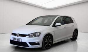 2016 Volkswagen Golf 2.0 Tdi Bluemotion Tech R-Line Edition Euro 6 (s/s) 5dr in White — image 3