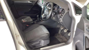 2016 Volkswagen Golf 2.0 Tdi Bluemotion Tech R-Line Edition Euro 6 (s/s) 5dr in White — image 6