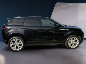 2019 Land Rover Range Rover Evoque 2.0 D150 S in Black — image 4