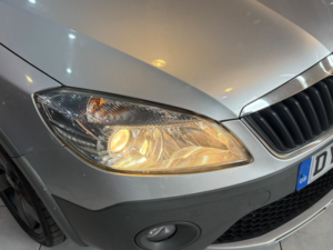 2012 Skoda Roomster 1.6 Tdi Scout in Silver — image 3