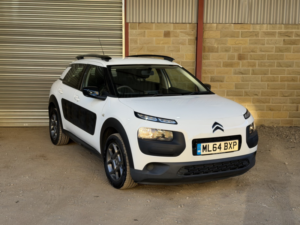 2015 Citroen C4 Cactus 1.2 Puretech Feel in White — image 3