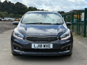 2018 Kia Ceed 1.6 Crdi 2 Hatchback 5dr Diesel Manual Euro 6 (s/s) (134 Bhp) in Multicolour — image 2