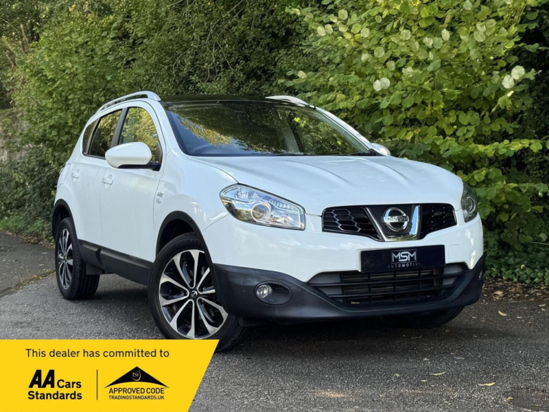 2012 Nissan Qashqai 1.5 Dci N-Tec 2WD Euro 5 5dr in White — image 1