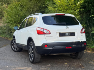 2012 Nissan Qashqai 1.5 Dci N-Tec 2WD Euro 5 5dr in White — image 2