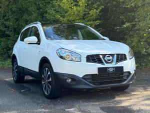 2012 Nissan Qashqai 1.5 Dci N-Tec 2WD Euro 5 5dr in White — image 5