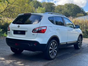 2012 Nissan Qashqai 1.5 Dci N-Tec 2WD Euro 5 5dr in White — image 6