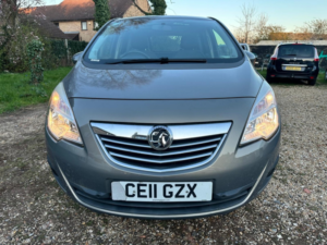 2011 Vauxhall Meriva 1.7 Cdti Se in Brown — image 2